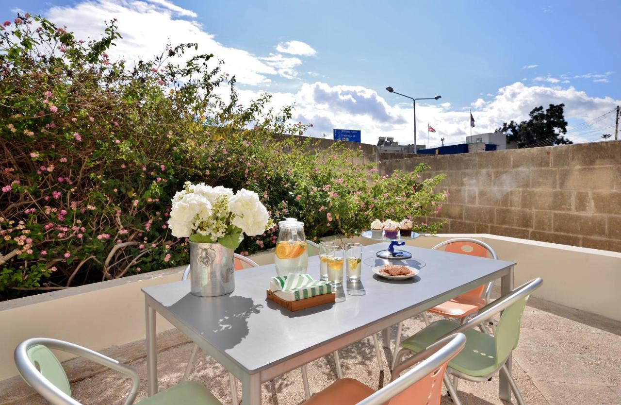 Апартаменты Light And Bright St Julians Central 1 Сент Джулианс Экстерьер фото