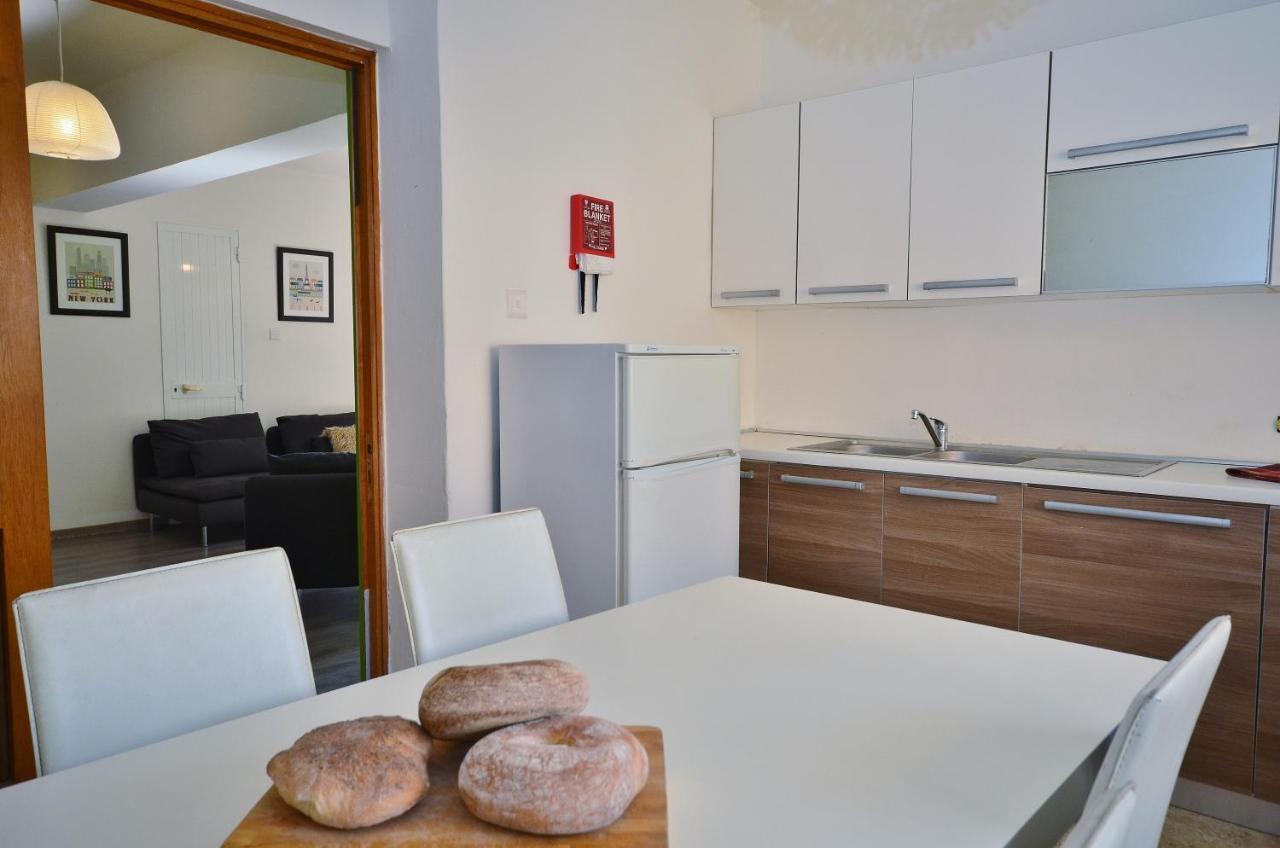 Апартаменты Light And Bright St Julians Central 1 Сент Джулианс Экстерьер фото